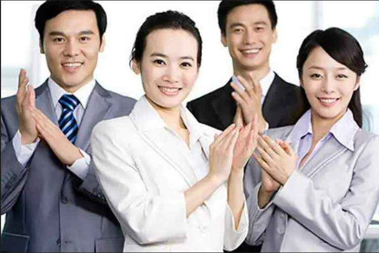 公司銷售代表參加青島亞太國際智能裝備站展